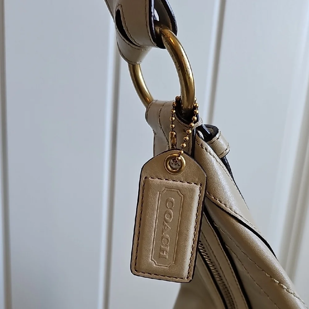 ​Authentic 2006 Coach 